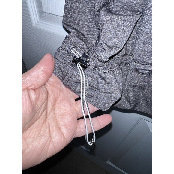 LULULEMON Athletica Gray Tank Ivory Sports Bra Striped Top 4 - Picture 7 of 10